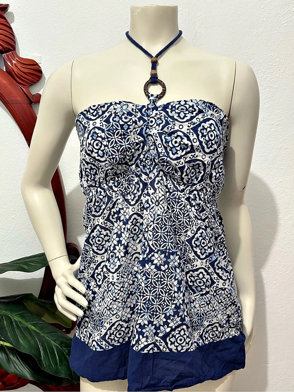 Y2K Cotton Fang Blue and White Floral Boho Halter Neck Size Large